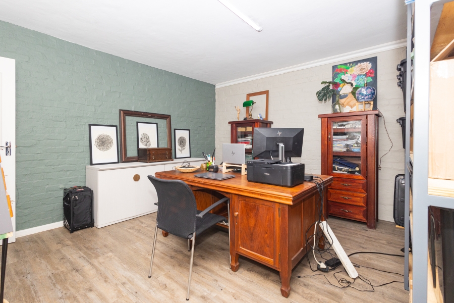 7 Bedroom Property for Sale in Penhill Western Cape